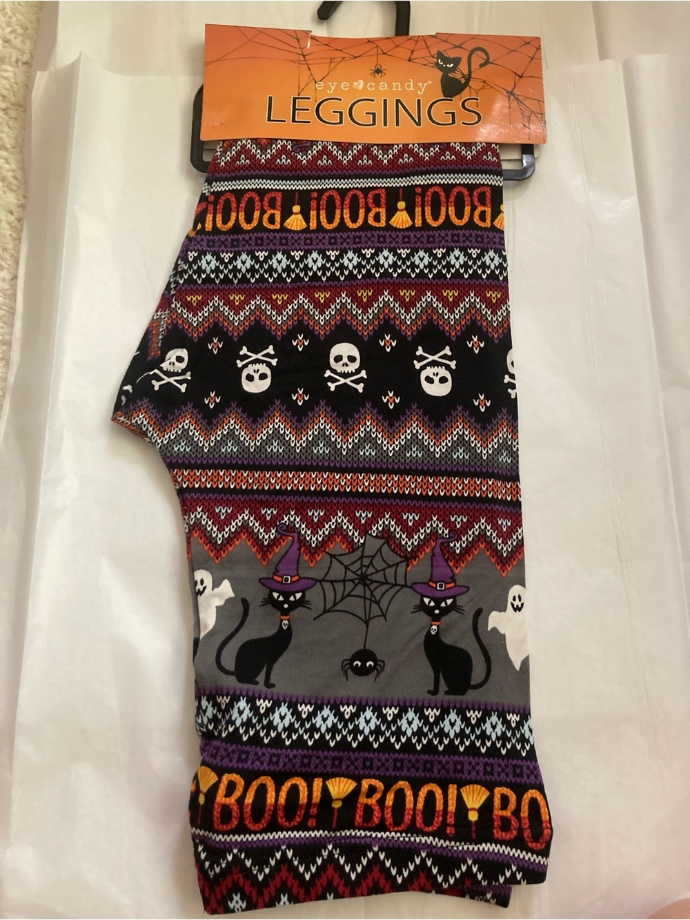 NWT Halloween Cat, Crossbones, Ghosts and BOO Leggings sz M